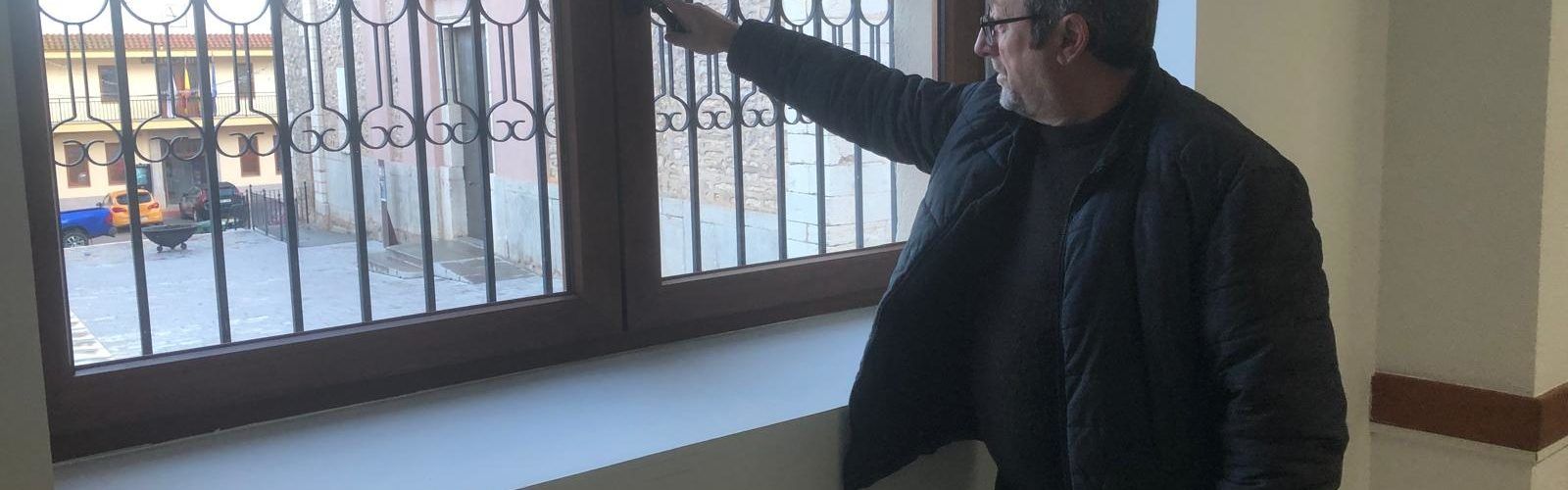 Santa Magdalena millora l’envolupant tèrmica del Casa Municipal amb el PRE 5000