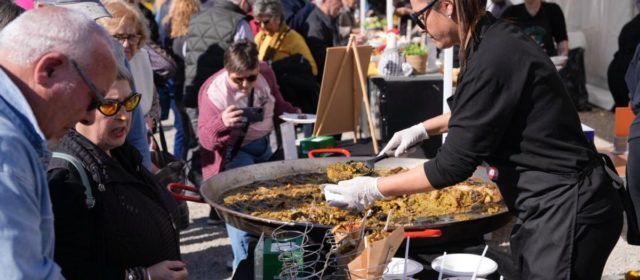 La Festa de l’Arròs i la Carxofa d’Amposta serveix prop de 4.000 tastos