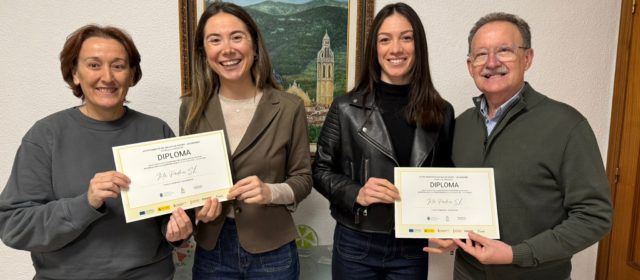 L’Ajuntament d’Alcalà-Alcossebre tria i premia les millors propostes del concurs “Dissenya el canvi: la teua veu per un turisme sostenible”