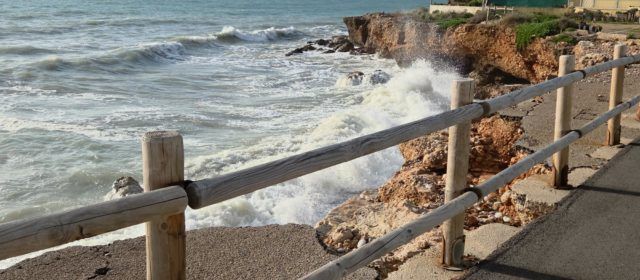 Vídeo i fotos: situació marítima alterada