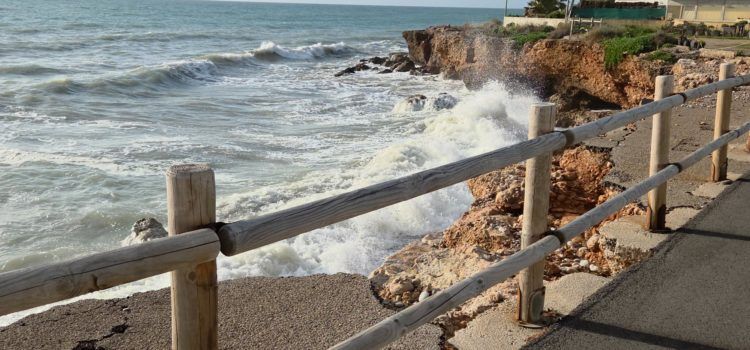 Vídeo i fotos: situació marítima alterada