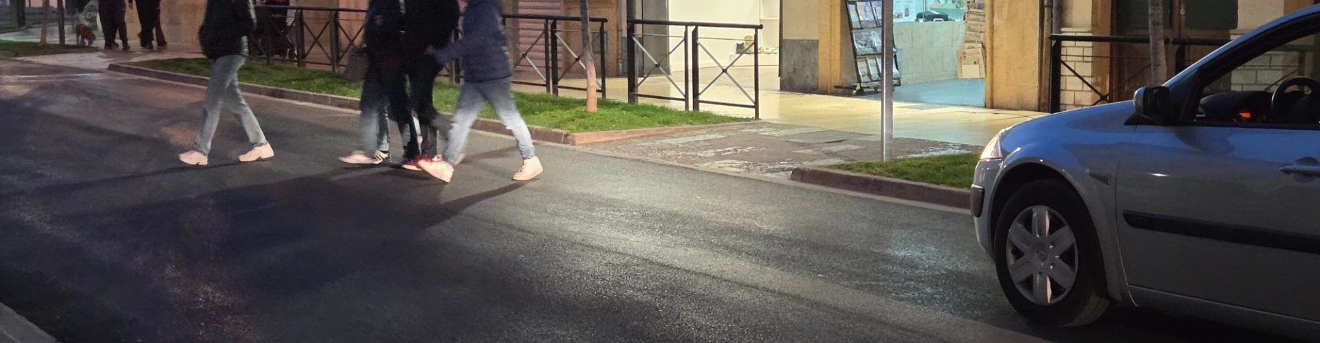 Sant Cristòfol, Jovellar i Tres Reis: a l’espera dels passos de vianants
