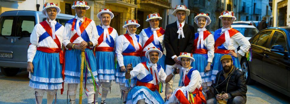 Benassal celebra la festa del Ajo amb tradició i disfresses