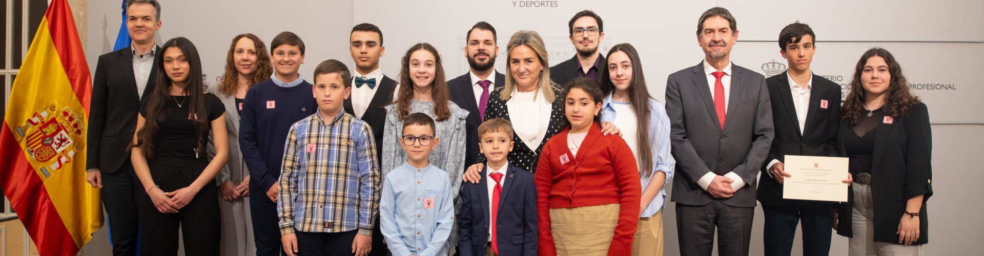 Adrià Ayza del Río, alumne de l’IES Joan Coromines, reconegut a l’entrega de premis del concurs nacional «Una Constitució per a tots»