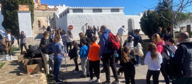 La comunidad educativa del Colegio Divina Providencia vuelve a caminar unida en la VI Volta a Peu Solidaria