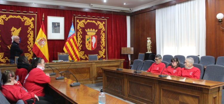 Afaniad Maestrat traslada al Ayuntamiento propuestas para reforzar la inclusión en las fiestas de Sant Joan y Sant Pere