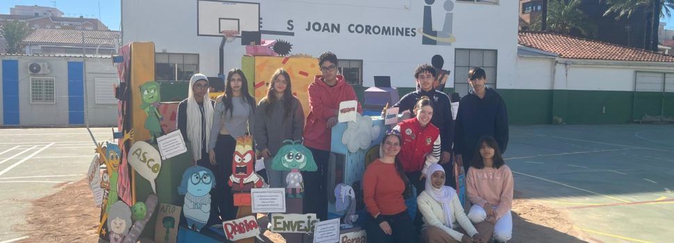L’IES Joan Coromines crema la seua emotiva tercera falla