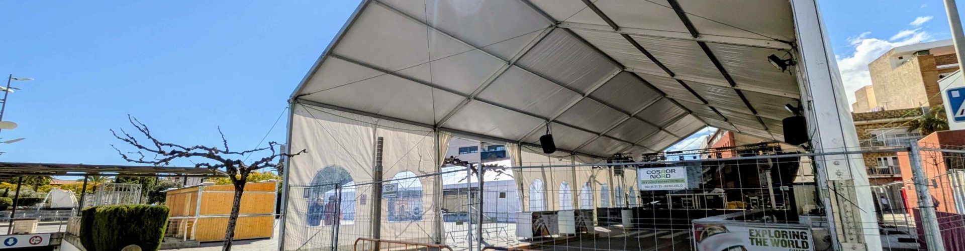 Benicarló adapta la circulació i regula els horaris dels casals i la zona blava per a les Falles