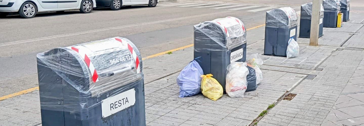 Benicarló reubica contenidors per garantir el servei durant les Falles