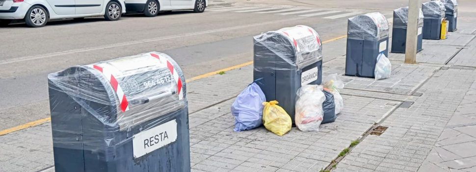 Benicarló reubica contenidors per garantir el servei durant les Falles