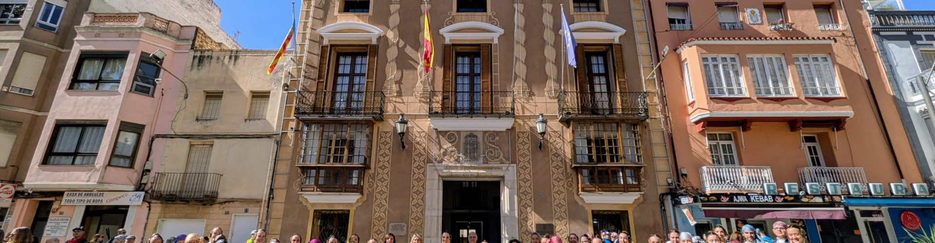 Benicarló viu una intensa jornada fallera amb homenatges i visites institucionals