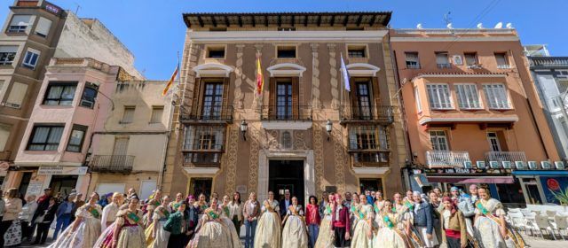 Benicarló viu una intensa jornada fallera amb homenatges i visites institucionals