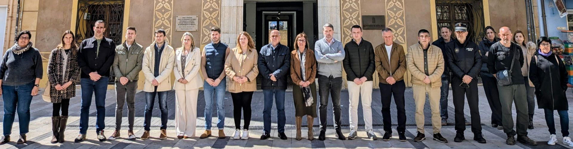 Benicarló condemna l’assassinat d’una xiqueta a Torrevella víctima de la violència vicària