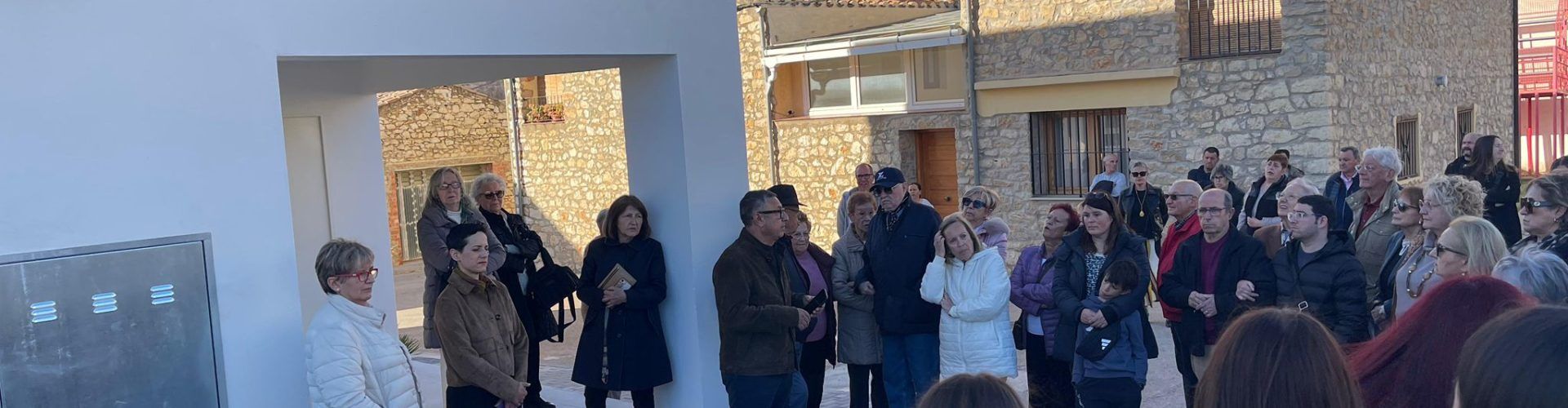 Tírig inaugura set nous habitatges socials i obri el procés per al seu arrendament