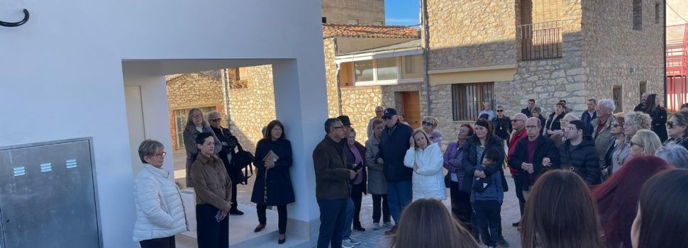 Tírig inaugura set nous habitatges socials i obri el procés per al seu arrendament