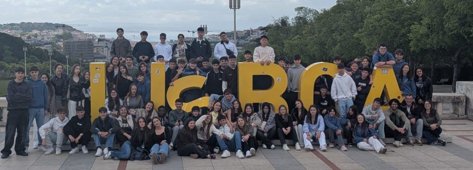 Els alumnes de 4t d’ESO de l’IES Leopoldo Querol gaudeixen del seu viatge de fi d’estudis a Portugal