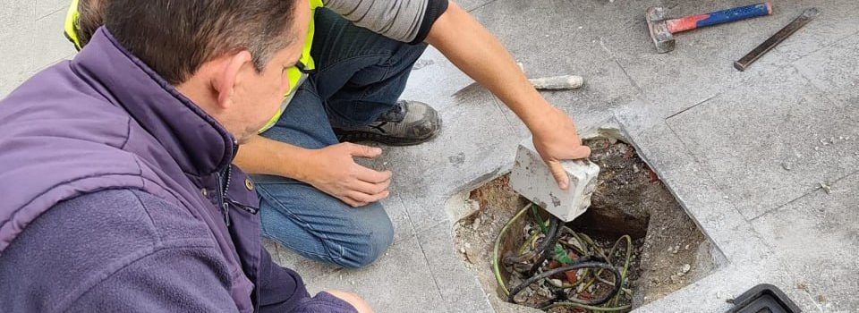 Actuació de millora en la instal·lació elèctrica de la Plaça de la Mera