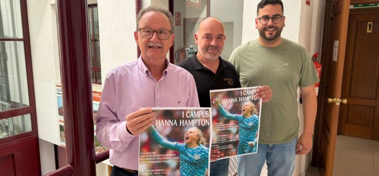 Alcossebre acull un campus de futbol apadrinat per Hannah Hampton, portera de la selecció anglesa de futbol femení