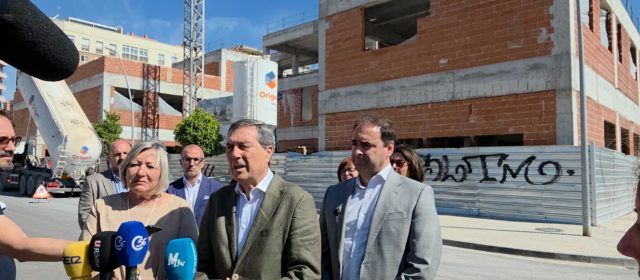 El conseller de Sanitat visita  les obres del nou Centre de Salut i anuncia pròximes inversions