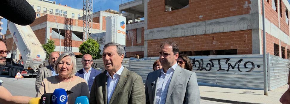 El conseller de Sanitat visita  les obres del nou Centre de Salut i anuncia pròximes inversions