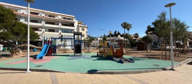 L’Ajuntament d’Alcalà-Alcossebre adjudica el subministrament i instal·lació de nous elements per a la reordenació paisatgística de la plaça Vista Alegre