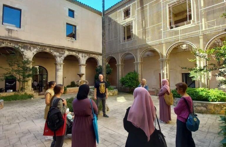 Coneixent l’entorn a Ulldecona a través del programa “Català per a tothom”