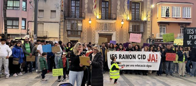 Compromís Benicarló demana que el balcó de l’Ajuntament lluisca una pancarta exigint la construcció de l’IES Ramón Cid