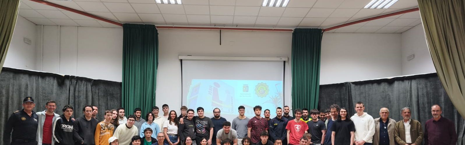 La Policia Local de Benicarló i l’IES Joan Coromines impulsen el disseny d’una aplicació d’avís a la població davant d’emergències