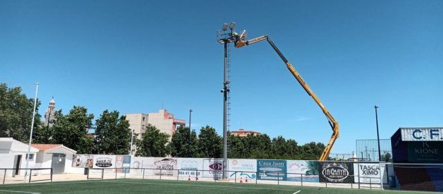 L’Ajuntament d’Alcalà-Alcossebre inverteix fons europeus per a modernitzar la il·luminació de les instal·lacions esportives
