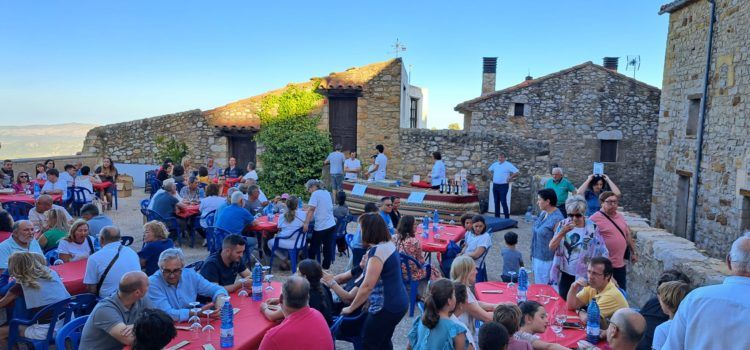 Culla converteix el seu nucli històric en l’escenari perfecte per a La Nit Romàntica