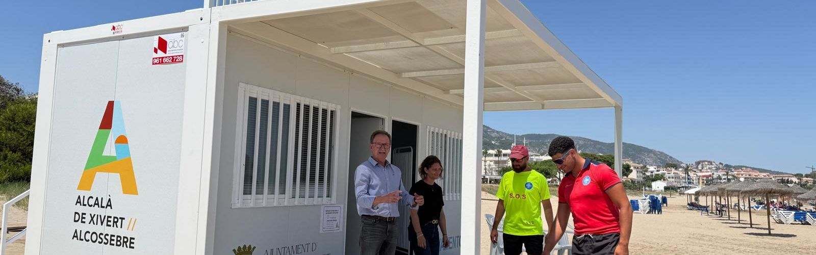 L’Ajuntament d’Alcalà-Alcossebre adquireix noves postes de salvament per a les platges amb fons europeus
