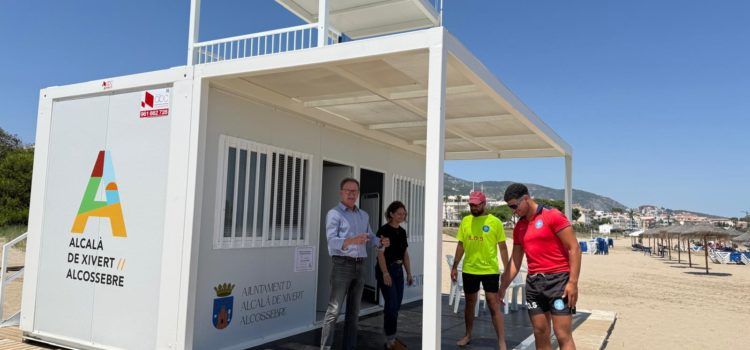 L’Ajuntament d’Alcalà-Alcossebre adquireix noves postes de salvament per a les platges amb fons europeus