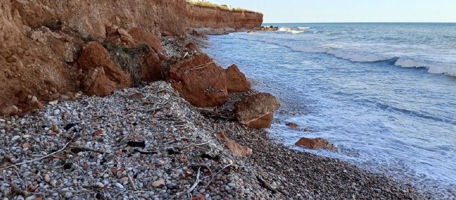 Banderas negras para las playas del Surrach en Benicarló y la Ribera de Cabanes