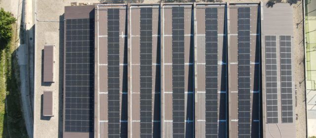 La teulada del poliesportiu de Morella suma 100 kw més de potència amb panells solars