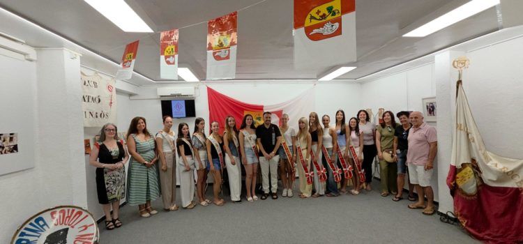Un emotiu viatge en el temps: exposició «FEM FESTA!» a la seu d’Amics de Vinaròs