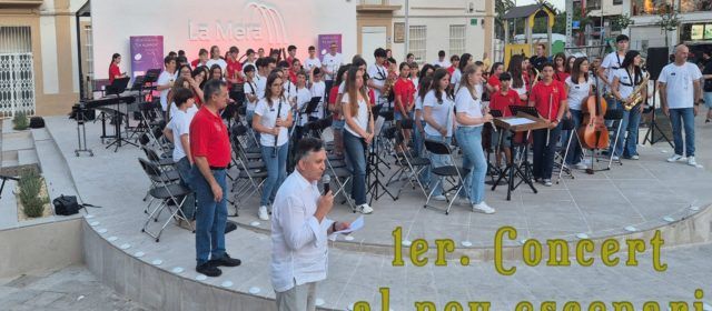 Primer concert al nou escenari de La Mera