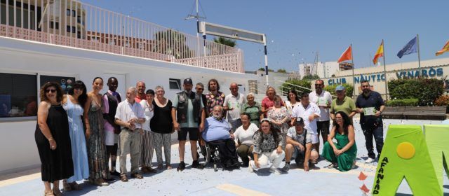 AFANIAD Maestrat celebra su I Comida Solidaria con un hermanamiento con el Club Náutico de Vinaròs y un acto de reconocimientos