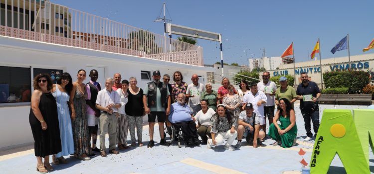 AFANIAD Maestrat celebra su I Comida Solidaria con un hermanamiento con el Club Náutico de Vinaròs y un acto de reconocimientos