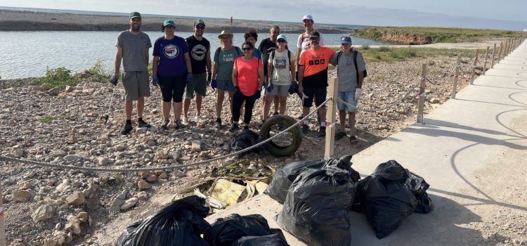 Compromís recull 200 kg de residus en la campanya de neteja de la Mar Xica i la Rambla de Cervera
