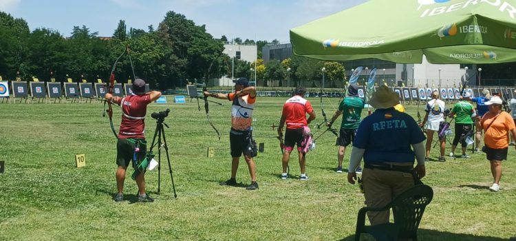 Antonio López Carvajal logra la medalla de bronce en el Campeonato de España de Veteranos de Tiro con Arco Olímpico
