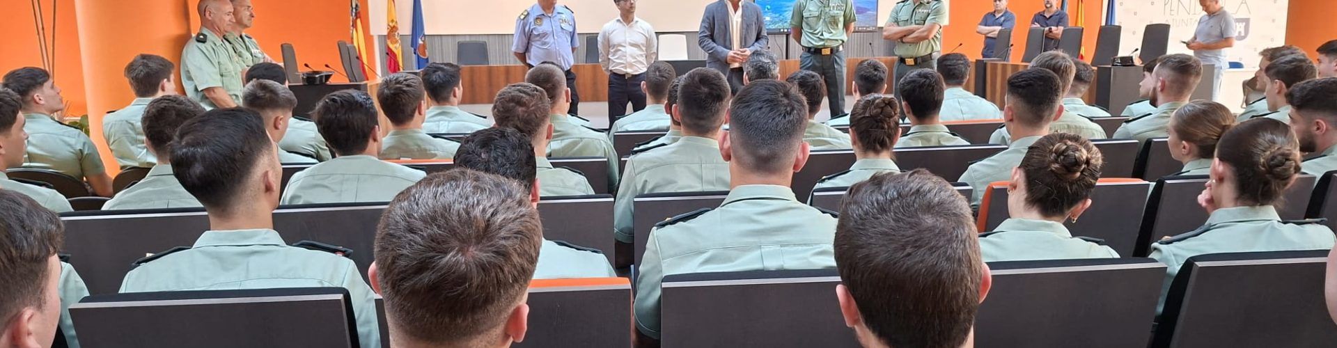 Peníscola rep l’alumnat de tercer curs de l’Acadèmia d’Oficials de la Guàrdia Civil
