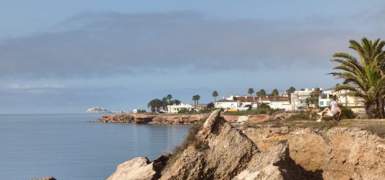 El “parte” del temps: a la mar tenim una bassa d’oli amb alguna onada decorativa