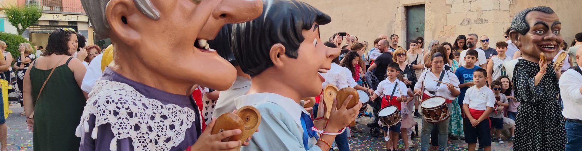 Els nanos i gegants “estrenen” les festes