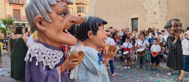 Els nanos i gegants “estrenen” les festes