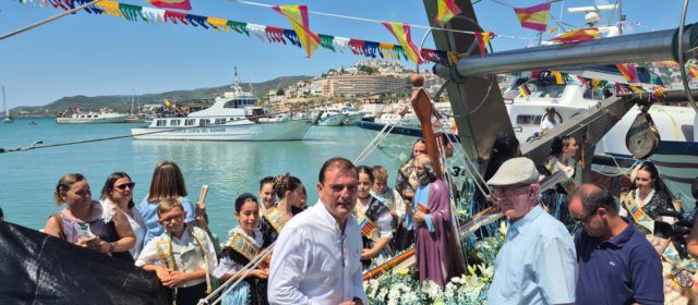 Peníscola celebra la tradicional processó marítima en el dia de Sant Pere