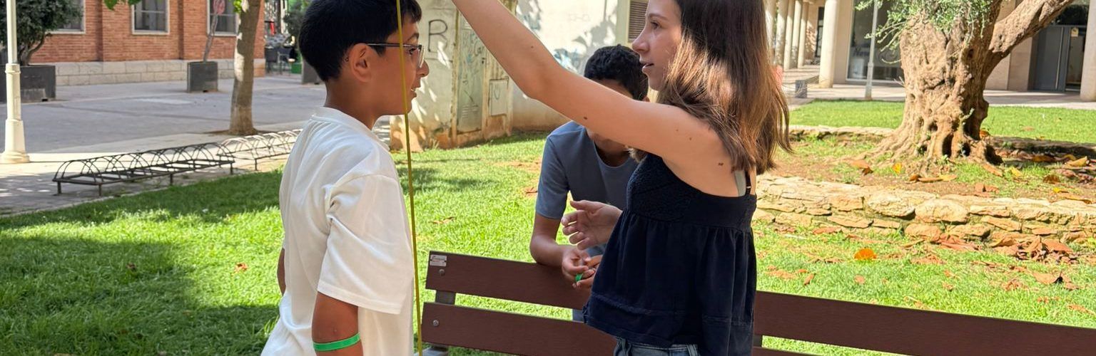 Alumnat de l’IES Joan Coromines, en la primera ruta matemàtica a Benicarló
