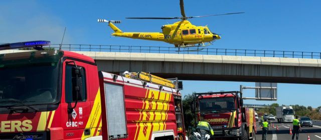 Incendio de un camión en la AP7 en Peníscola