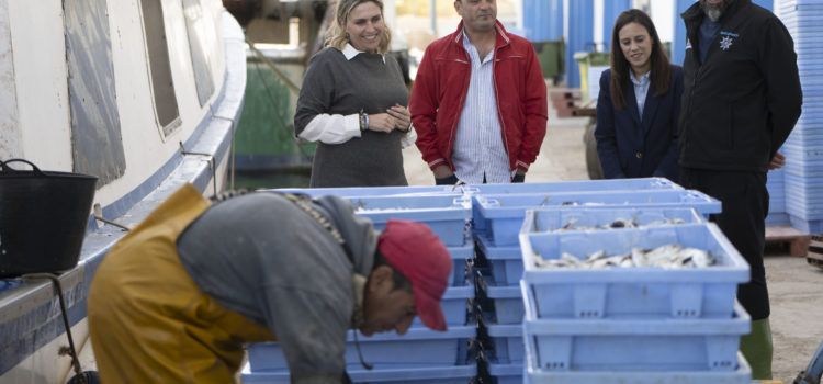 La Diputació de Castelló reafirma la seua aposta per la pesca i recolza la labor de les cinc confraries de pescadors de la província