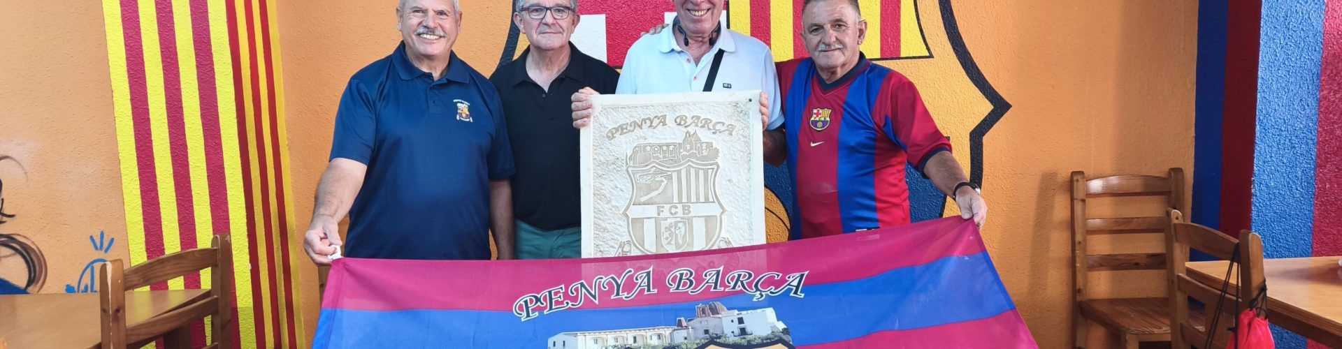 Un escudo de piedra para perpetuar la historia de la Penya Barça Vinaròs