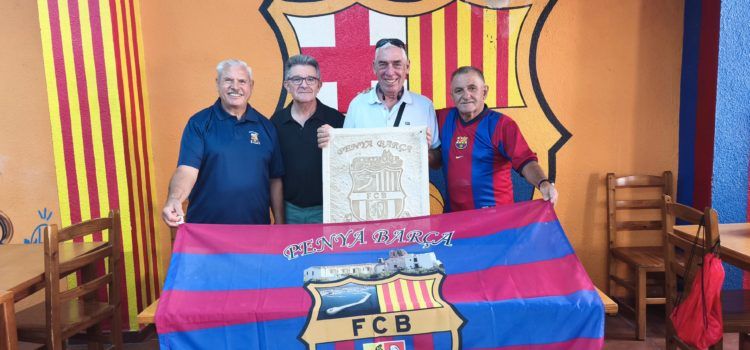 Un escudo de piedra para perpetuar la historia de la Penya Barça Vinaròs